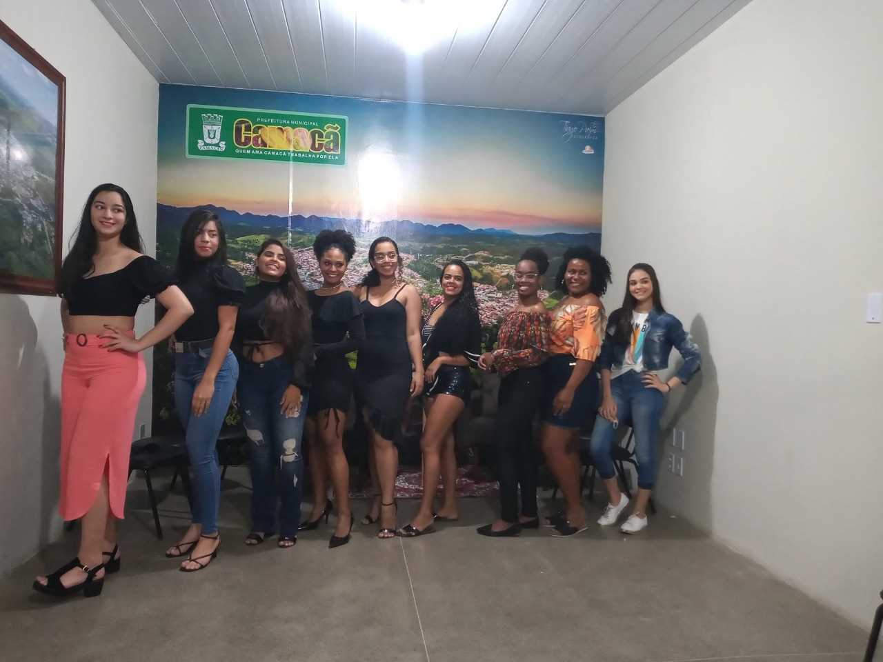 Camacã: Secretaria de Educação e Cultura apresentam oficialmente as cândidas a Rainha do Cacau